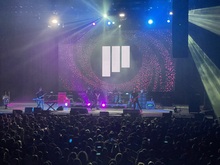 Manchester Orchestra / Creeks / Petey USA on Oct 5, 2022 [477-small]