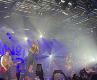 Donots / Akne Kid Joe on Apr 21, 2023 [658-small]
