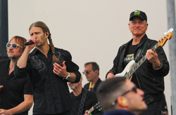 Gary Sinise and Lt. Dan Band on Mar 18, 2023 [247-small]
