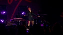 Ella Mai / Thuy on May 7, 2023 [736-small]