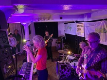 Heavenly at The Oast, Heavenly / Panic Pocket / The Treasures Of Mexico on May 13, 2023 [142-small]