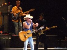 Kenny Chesney / Billy Currington / Uncle Kracker on Aug 4, 2011 [807-small]
