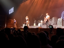 5 Seconds of Summer / COIN on Apr 9, 2022 [850-small]