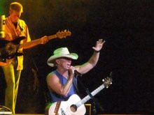 Kenny Chesney / Billy Currington / Uncle Kracker on Aug 4, 2011 [809-small]