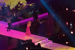 Shakira / Salva on Jun 5, 2018 [232-small]