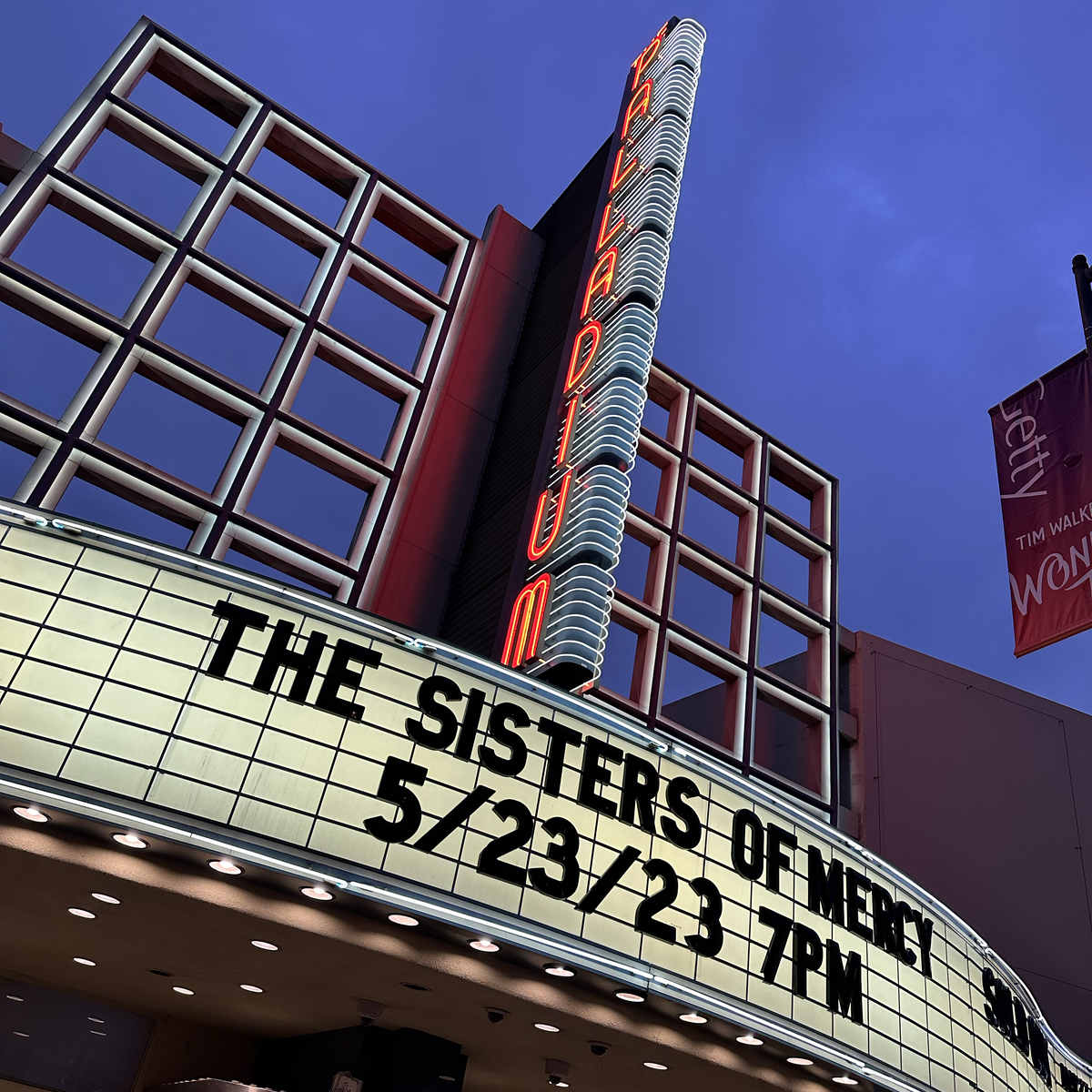 May 23, 2023 The Sisters of Mercy / A Cloud of Ravens at Hollywood Palladium Los Angeles