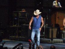 Kenny Chesney / Billy Currington / Uncle Kracker on Aug 4, 2011 [822-small]