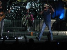 Kenny Chesney / Billy Currington / Uncle Kracker on Aug 4, 2011 [830-small]