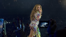 Beyoncé on Jun 1, 2023 [570-small]
