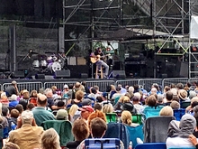 Jeff Beck / Ayron Jones on Aug 21, 2016 [483-small]