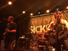 Sick Puppies / Charming Liars on Dec 8, 2017 [629-small]