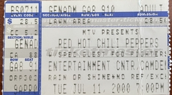 Red Hot Chili Peppers / Foo Fighters / Blonde Redhead on Jul 11, 2000 [819-small]