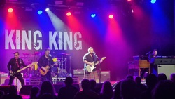 King King / Glen Tillbrook on Mar 19, 2023 [565-small]