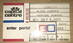 Alice Cooper on Jul 9, 1975 [619-small]