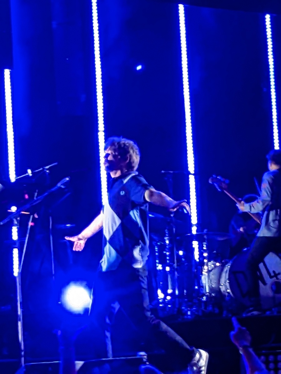 Photos: Louis Tomlinson Brings his “Faith in the Future” Tour to  Milwaukee's BMO Harris Pavilion