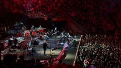 Bruce Spingsteen & The E Street Band / Bruce Springsteen on Feb 18, 2023 [940-small]