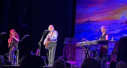 Justin Hayward / Christopher Cross on Jun 17, 2023 [708-small]