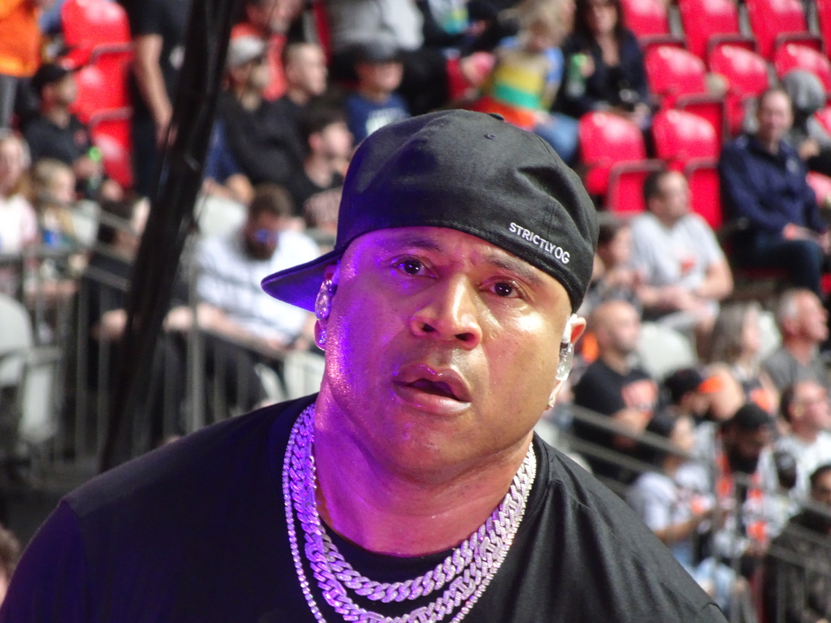 LL Cool J Concert & Tour History (Updated for 2023) Concert Archives