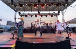 The B-52's on Jun 17, 2023 [017-small]