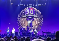Journey / Toto on Mar 12, 2023 [571-small]