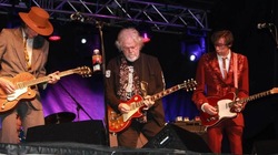 Randy Bachman & The Sadies, Rock n Roar / Helix / Trooper / Honeymoon Suite / Randy Bachman on Aug 15, 2014 [702-small]