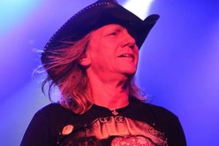 Rock n Roar / Helix / Trooper / Honeymoon Suite / Randy Bachman on Aug 15, 2014 [706-small]