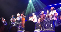 Mark Knopfler on Sep 22, 2019 [162-small]