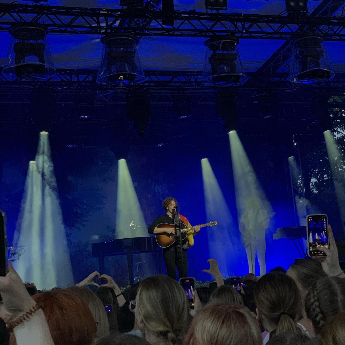 Anson Seabra Concert & Tour History (Updated for 2023 2024) Concert