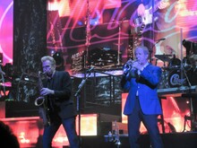 Earth, Wind & Fire / Chicago on Apr 6, 2016 [435-small]