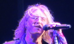 Def Leppard / Journey on May 25, 2018 [673-small]