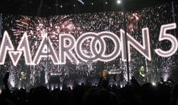 Maroon 5 / Neon Trees / Owl City / Rozzi on Apr 4, 2013 [790-small]