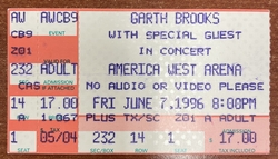 Garth Brooks on Jun 7, 1996 [514-small]