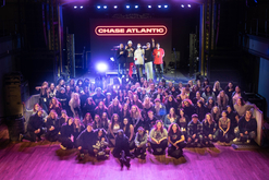 Chase Atlantic / De'Wayne on Nov 15, 2021 [664-small]