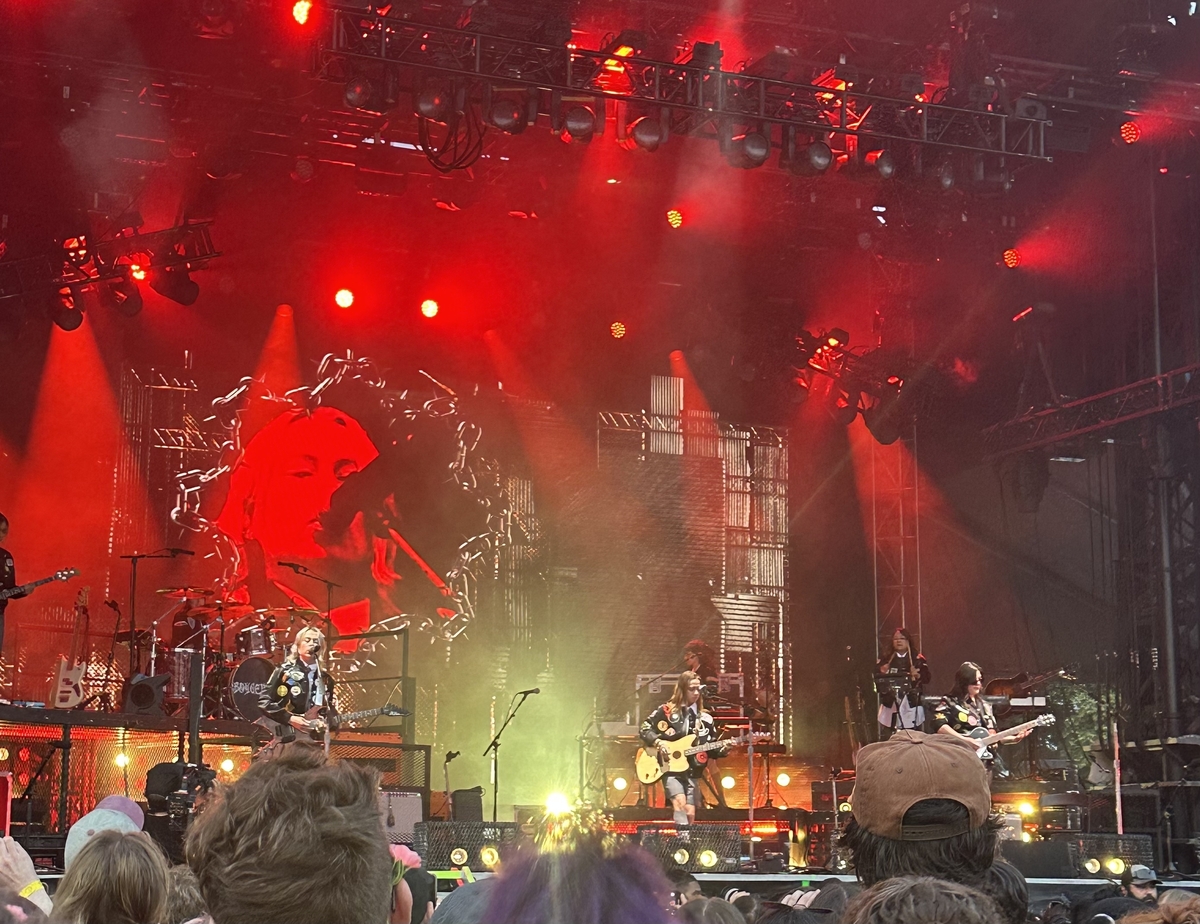 Jun 24, 2023 boygenius / Clairo / Dijon / Bartees Strange at Riis Park