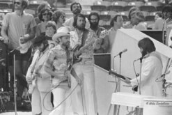 The Beach Boys / Steve Miller Band / Pablo Cruise on Jun 25, 1978 [135-small]