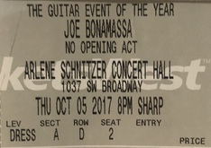 Joe Bonamassa on Oct 5, 2017 [577-small]