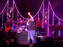 Counting Crows, Matchbox Twenty / Counting Crows / Rivers And Rust on Sep 27, 2017 [634-small]