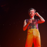 Harry Styles / Ben Harper on Oct 26, 2022 [355-small]