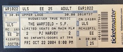 PJ Harvey on Oct 22, 2004 [248-small]