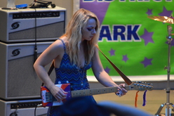 Samantha Fish on Aug 17, 2014 [172-small]