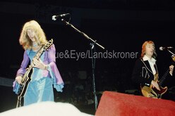 Elton John / John Lennon / Kiki Dee on Nov 28, 1974 [790-small]
