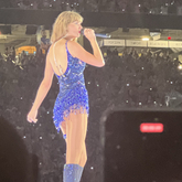 Taylor Swift / girl in red / Owenn on Jun 10, 2023 [664-small]