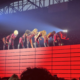 Taylor Swift / girl in red / Owenn on Jun 10, 2023 [675-small]