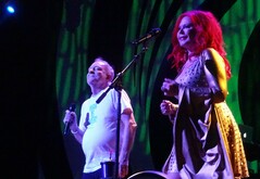 The B-52's on Jul 8, 2017 [035-small]