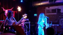 Zepparella on Dec 4, 2016 [365-small]