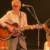 Nick Lowe / los straitjackets on Jul 10, 2023 [311-small]