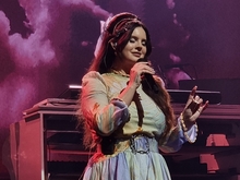 Lana Del Rey on Jul 10, 2023 [389-small]