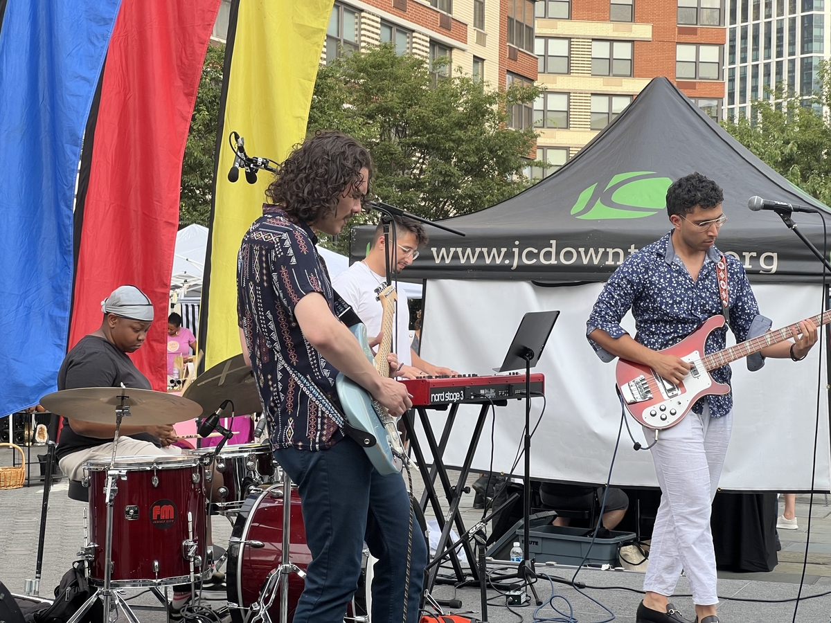 Concert History of Grove Street PATH Plaza Jersey City, New Jersey