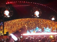 Coldplay / Griff / Zoë Tauran on Jul 15, 2023 [397-small]