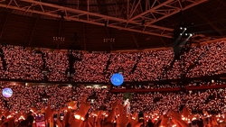 Coldplay / Griff / Zoë Tauran on Jul 16, 2023 [159-small]